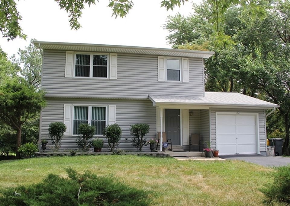 Beautiful single family home for sale in Hanover MD!
