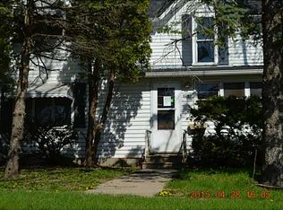 105 N Walnut Ave, Garrison, IA 52229
