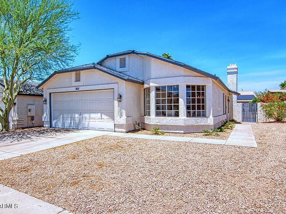 1st image of 8518 W Country Gables Dr
