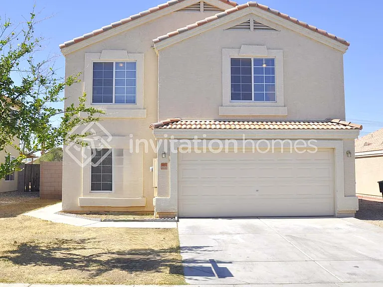 11967 W Holly St — Photo 1