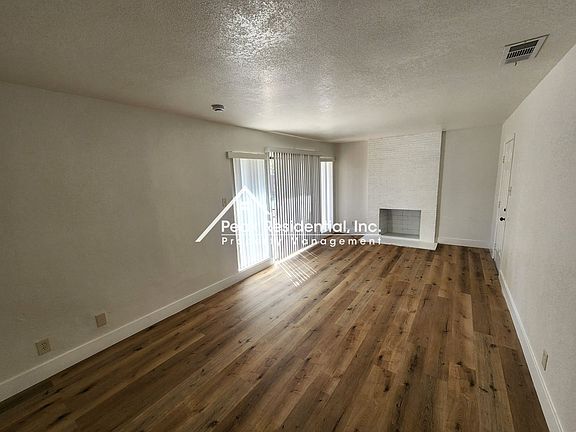2nd image of 6844 Birchwood Cir