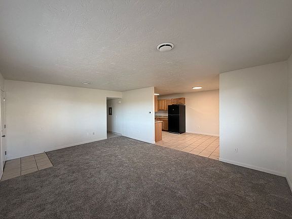 3rd image of 1000 Catskill St #1000CA-01
