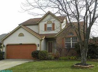 1499 Clovenstone Dr, Columbus, OH 43085