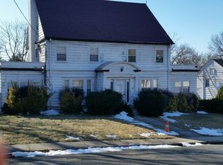 8 Park Rd, Paterson, NJ 07514