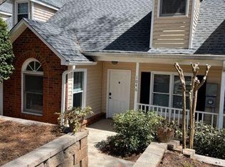 1046 Sasha Ln #1046, Roswell, GA 30075
