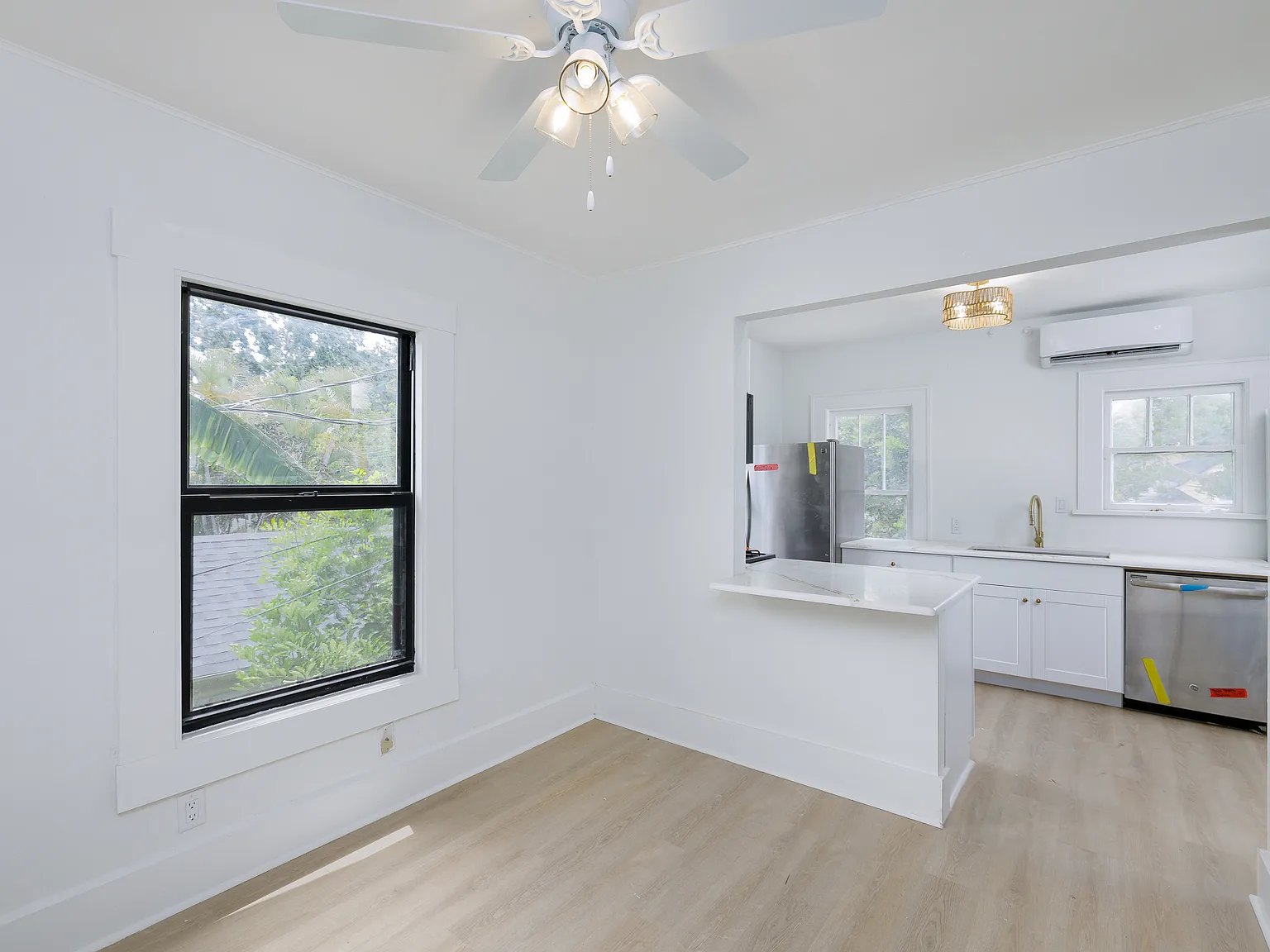 2 bed, 700 sqft, $2,525 — Photo 1