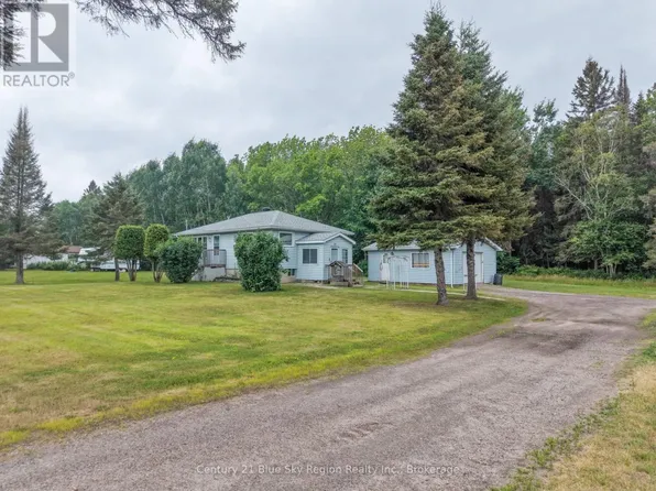 1272 Lakeshore Dr, North Bay, ON P1B 8Z4