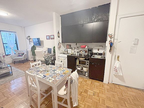 3rd image of 421 E 72nd St APT 4A