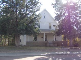 409 E 1st Ave, Mitchell, SD 57301