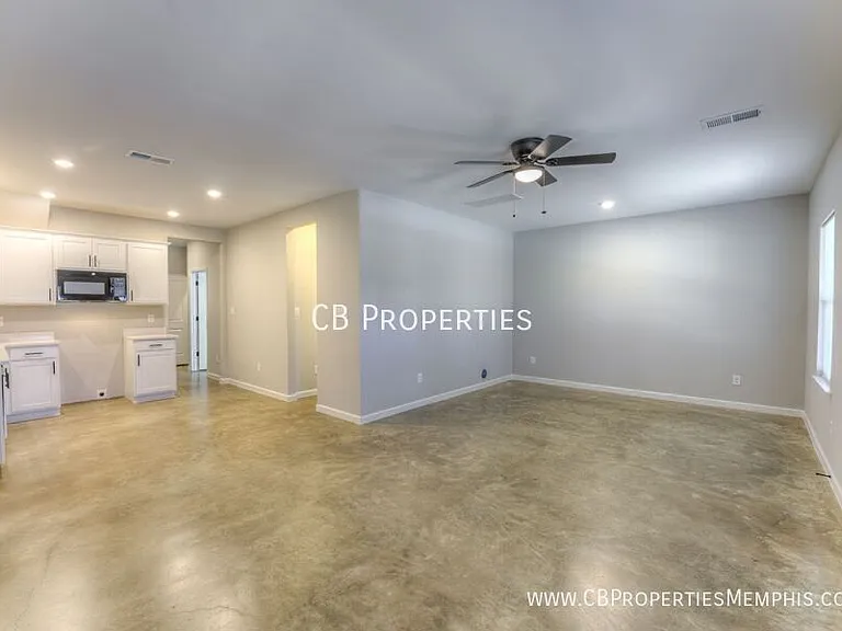 650-652 Ayers St #650 — Photo 12