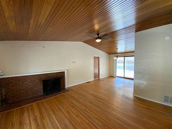 5th image of 2838 La Veta Dr NE