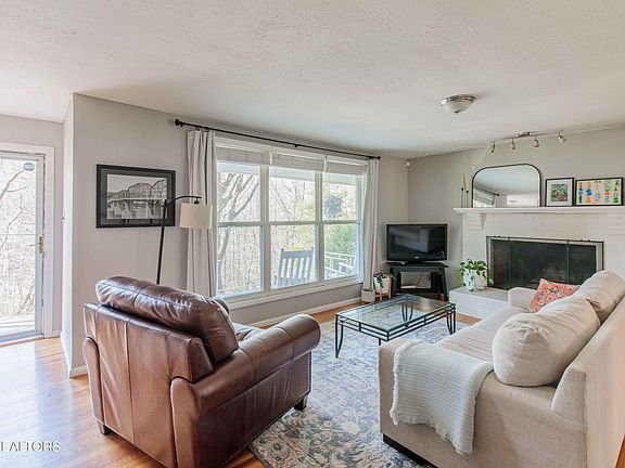 4th image of 4108 Cruze Rd