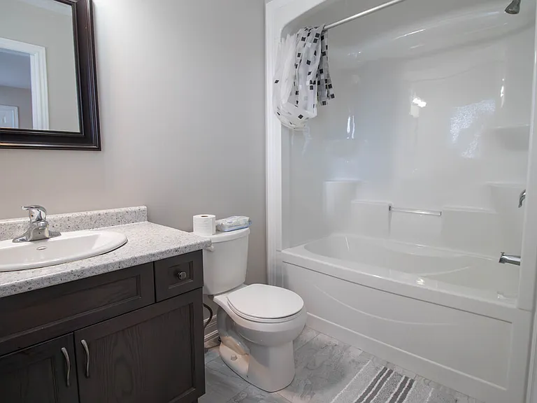 23 Manhattan Ct — Photo 11