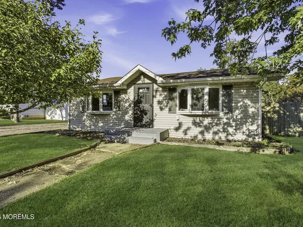308 Tiller Avenue, Beachwood, NJ 08722