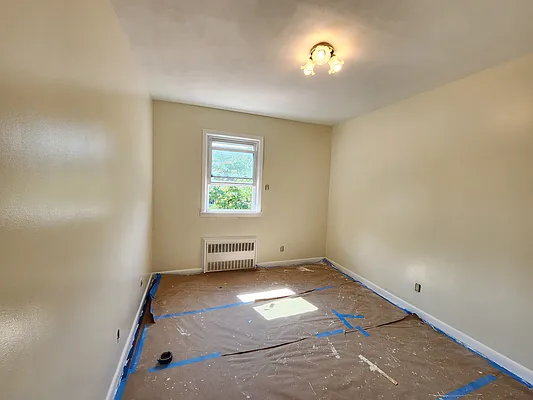 Rented by Astoria Realty | media 3