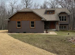 358 195th St, Osceola, WI 54020