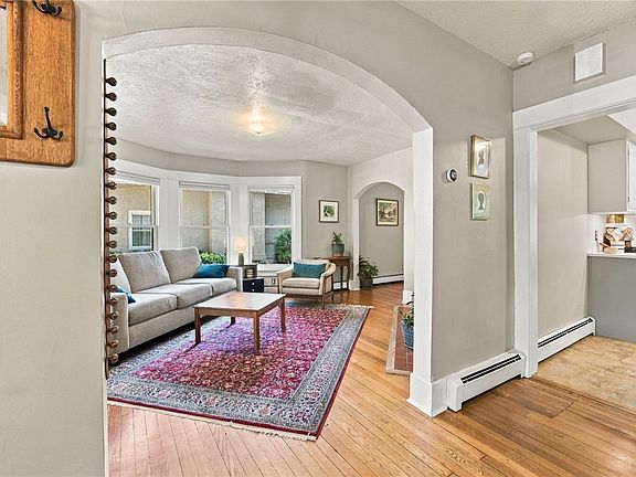3rd image of 111 Center St