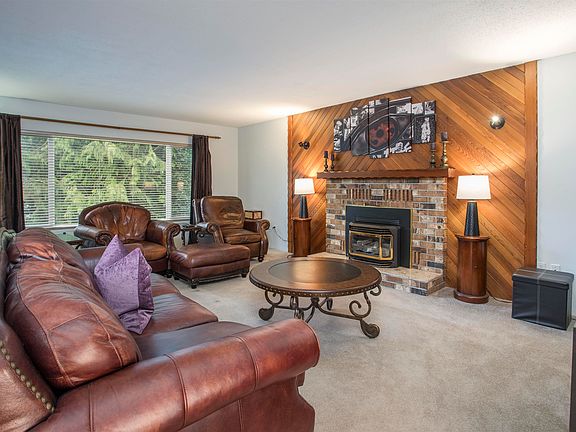 3rd image of 12152 261st St