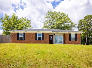 712 Lawrence Ct, Phenix City, AL 36869