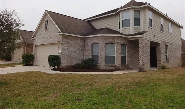 2302 Turnbury Elm Ct — Photo 1