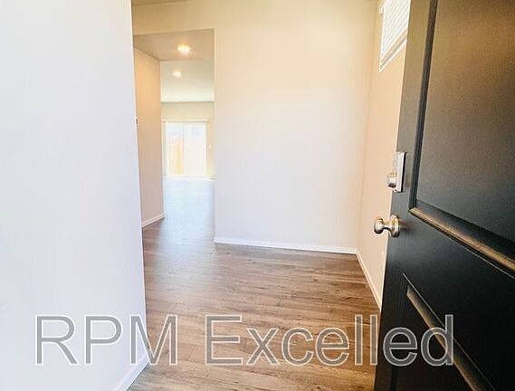 2nd image of 18824 109th Avenue Ct E