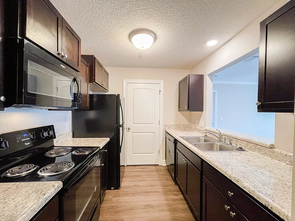 Wyngrove Apartments