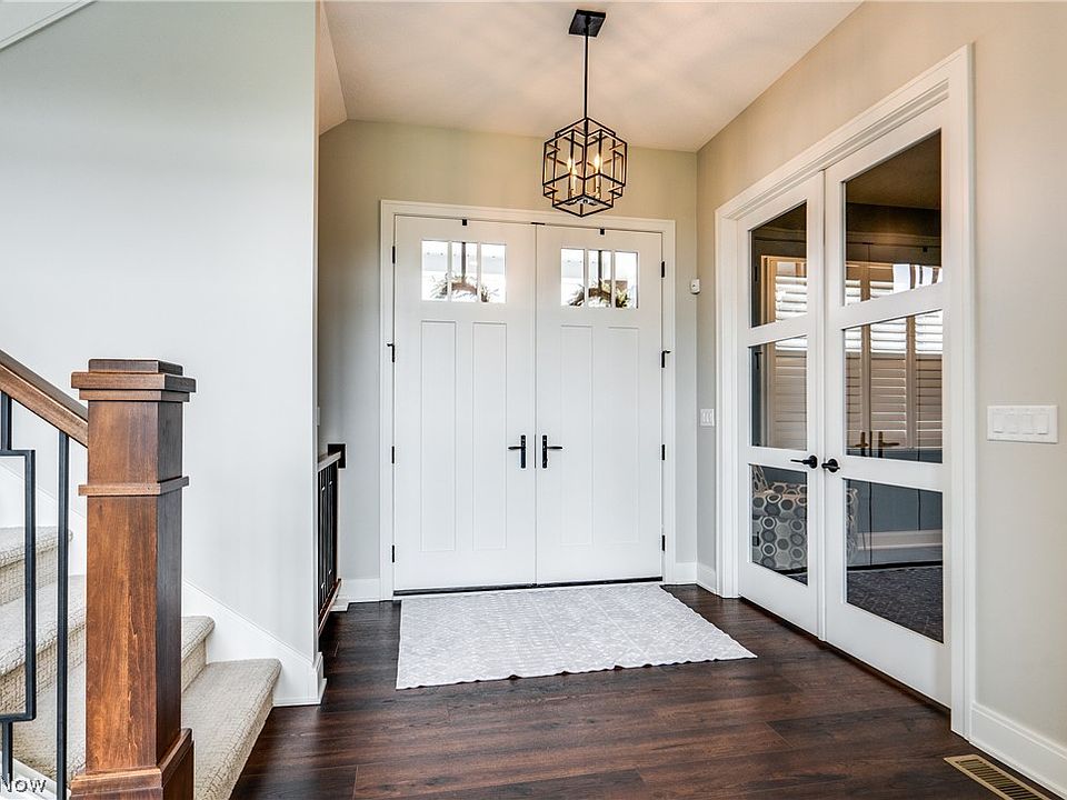 980 Honeysuckle Cir NE, North Canton, OH 44720 | Zillow