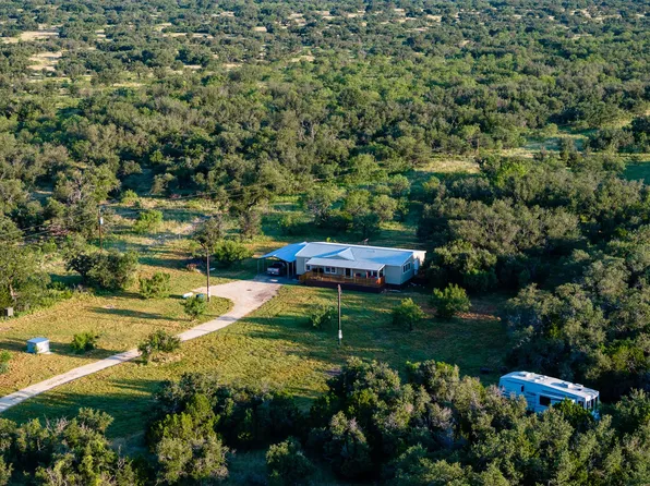 327 Antelope Trl, Eldorado, TX 76936