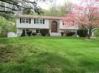 211 Carriage Way, Windsor, CT 06095