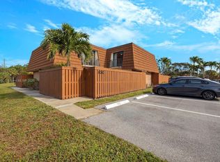 3900 County Line Rd APT 10C, Jupiter, FL 33469