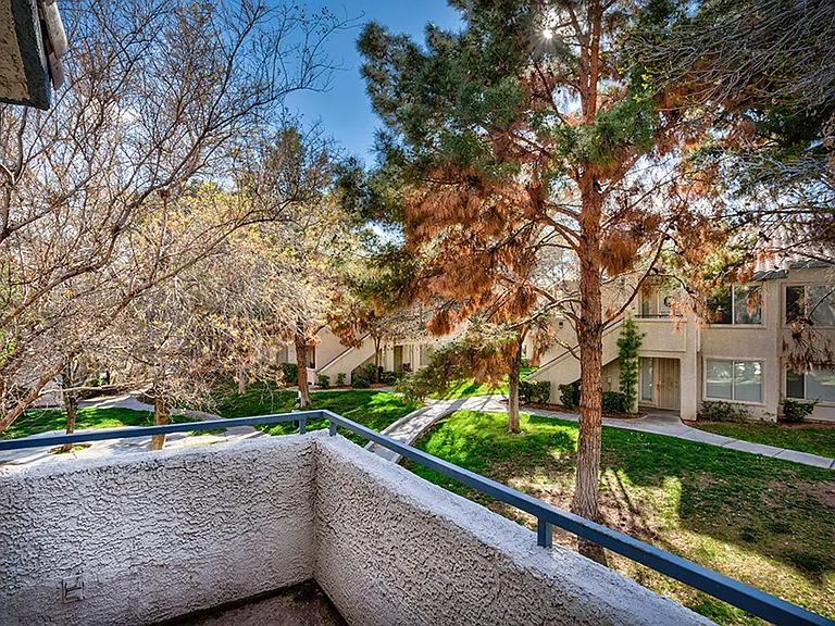 3035 Casey Dr #201 — Photo 32
