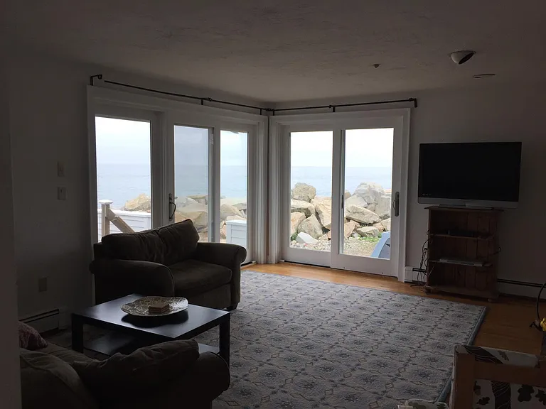Second Living Area (with fireplace)