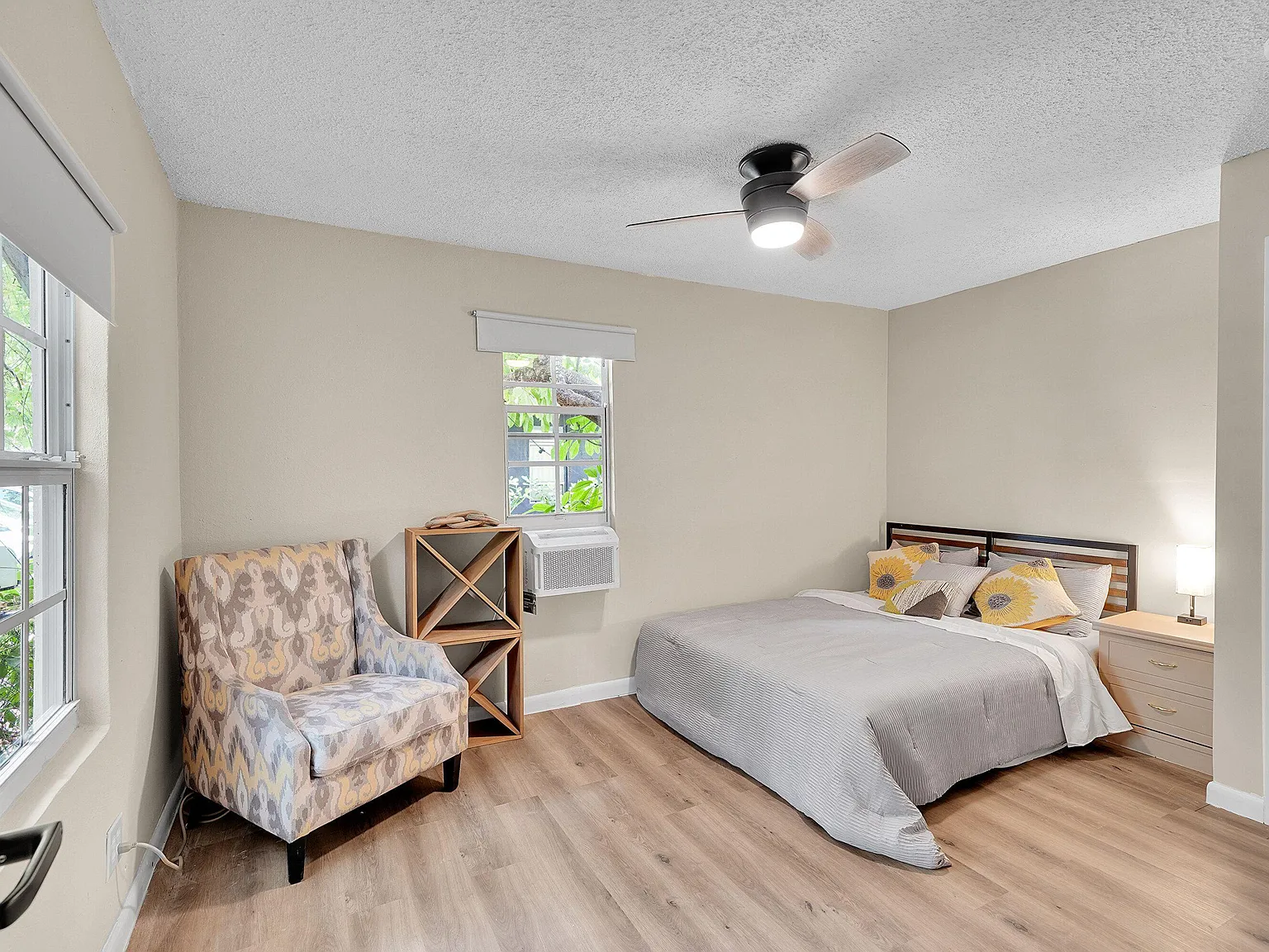 4 bed, 2.0 bath, 1620 sqft, $1,364 — Photo 1