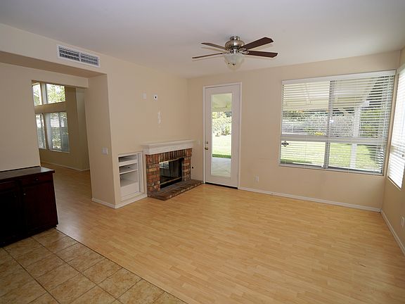 3rd image of 27518 Wellsley Way