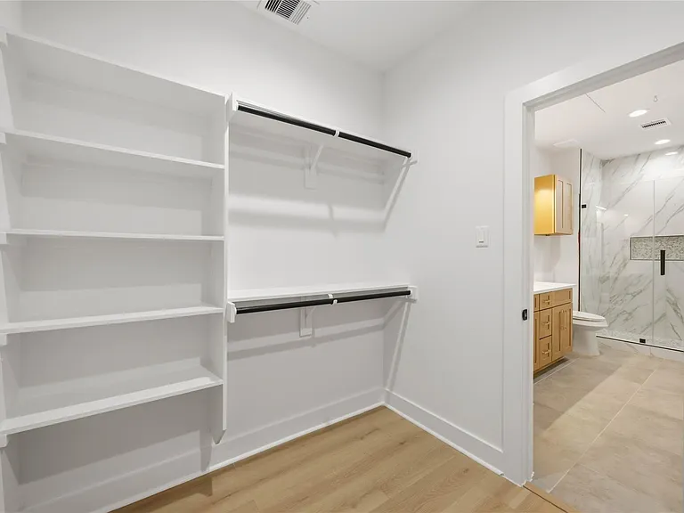 8210 Lawler St #A — Photo 26