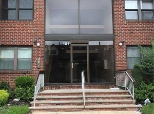 101 Beverly Hills Ter APT L, Woodbridge, NJ 07095