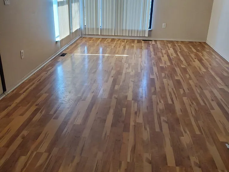 2721 Roundtree Dr — Photo 10