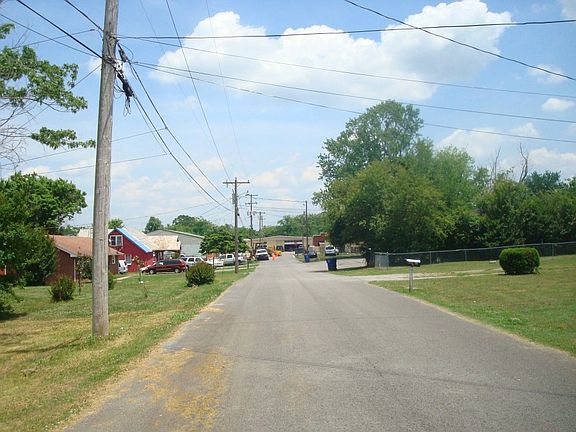 5th image of 112 Pickle St