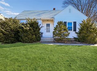 139 21st St SW, Cedar Rapids, IA 52404