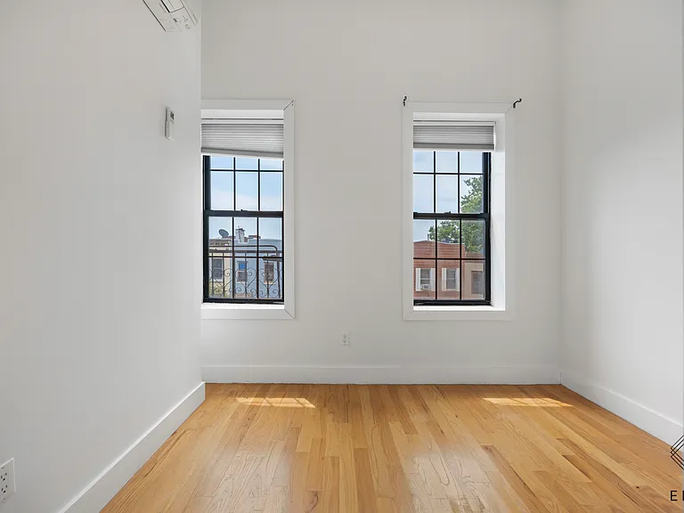 133 23rd St #3B — Photo 8