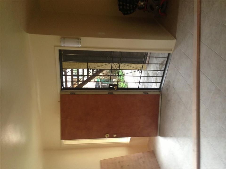 2nd image of 6425 California Ave
