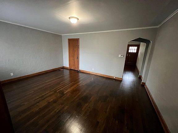 5th image of 34 N Westmoor Ave