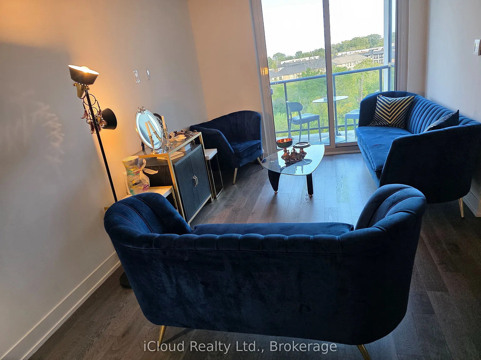 2 bed, $3,000 — Photo 4