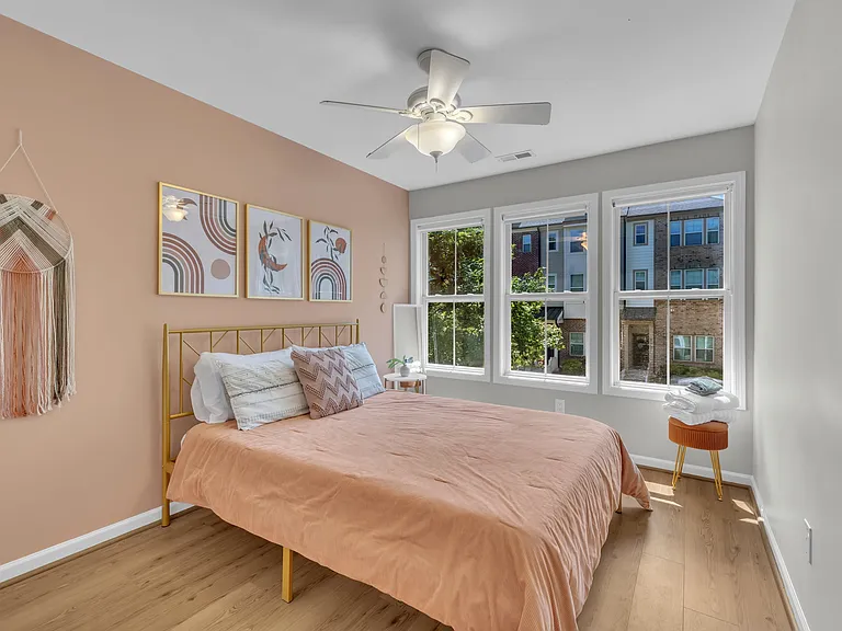 503 Village Loop Dr — Photo 28