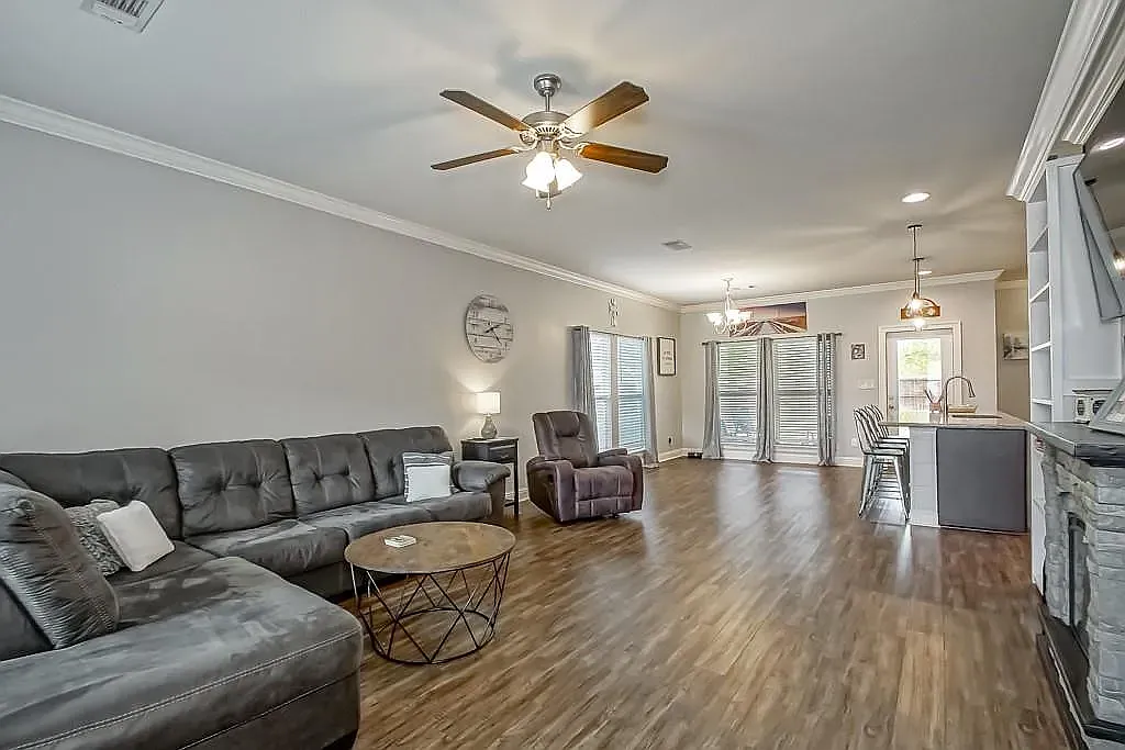 59450 Spring Dr — Photo 2