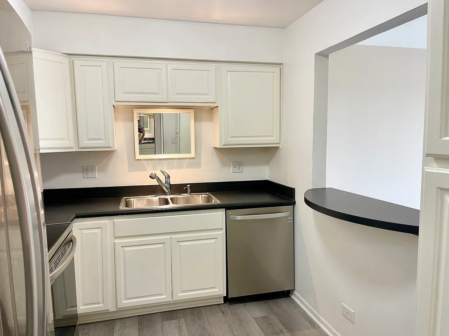 1 bed, 750 sqft, $1,650 — Photo 4