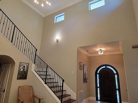 5th image of 12 Balmoral Dr