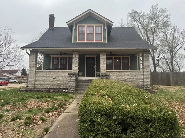 301 S Castle St, Paola, KS 66071