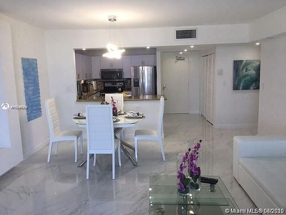 5th image of 2301 Collins Ave APT 937