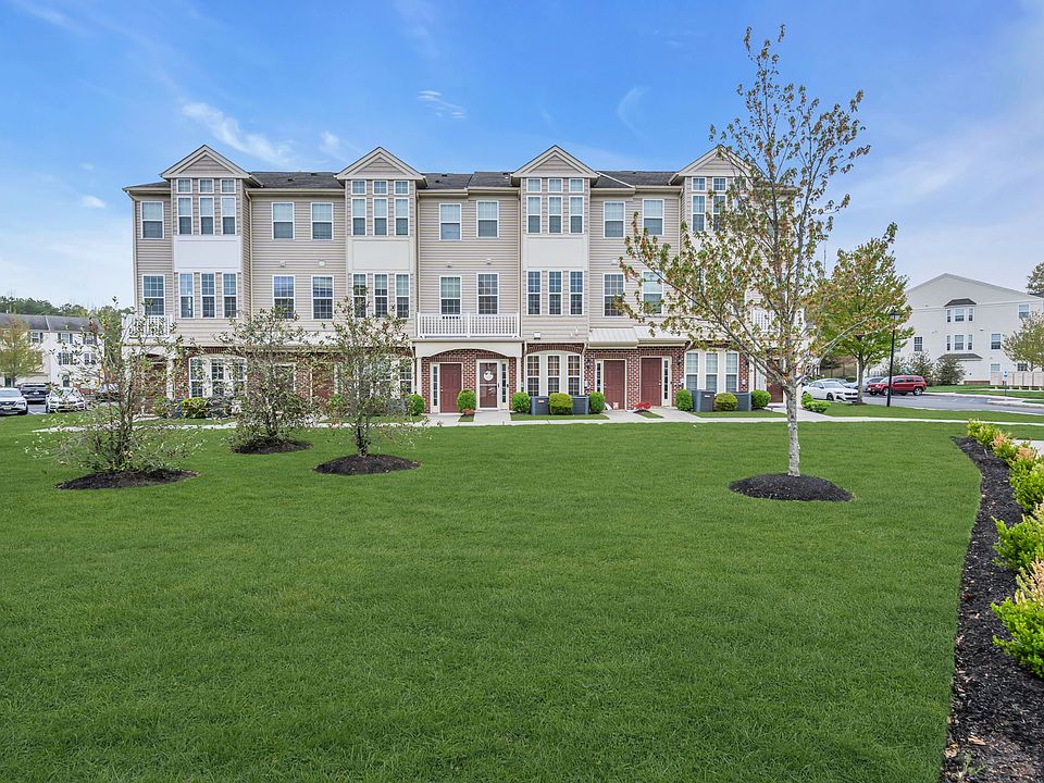 1st image of 18 Jake Dr